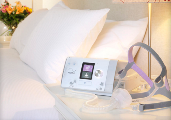 ResMed AirSense™ 10 AutoSet™ for Her w/ HumidAir™ and ClimateLineAir™ Tube - Image 3